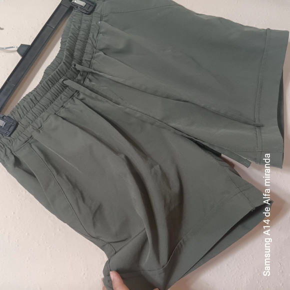 MONDETA Olive Green Women's Shorts - Picture 1 of 4
